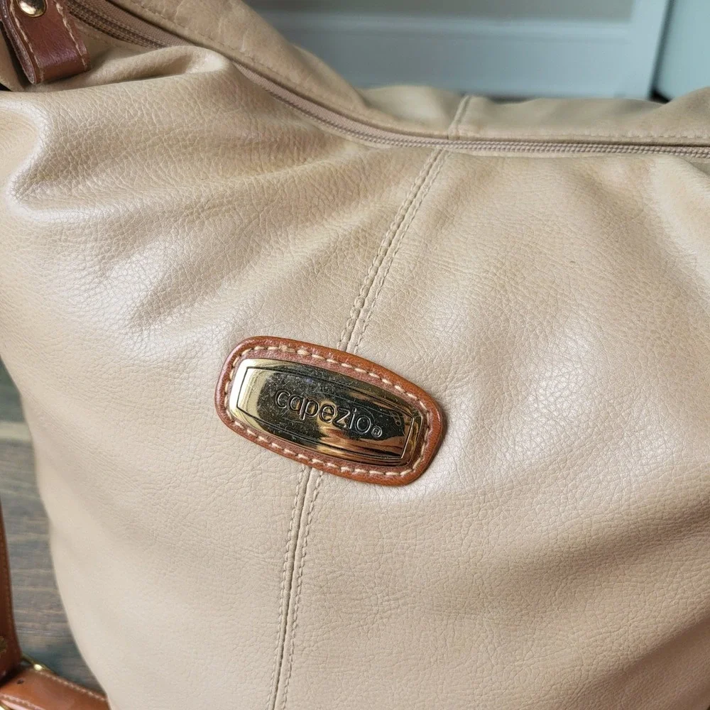 Capezio Vintage Beige Faux Leather Hobo Shoulder Bag Cognac Trim Gold Hardware